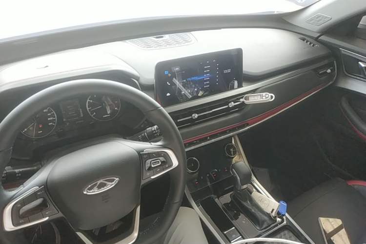 Used Chery Tiggo 5x 2022 Superhero Edition 1.5L CVT Fashion Model Center Console