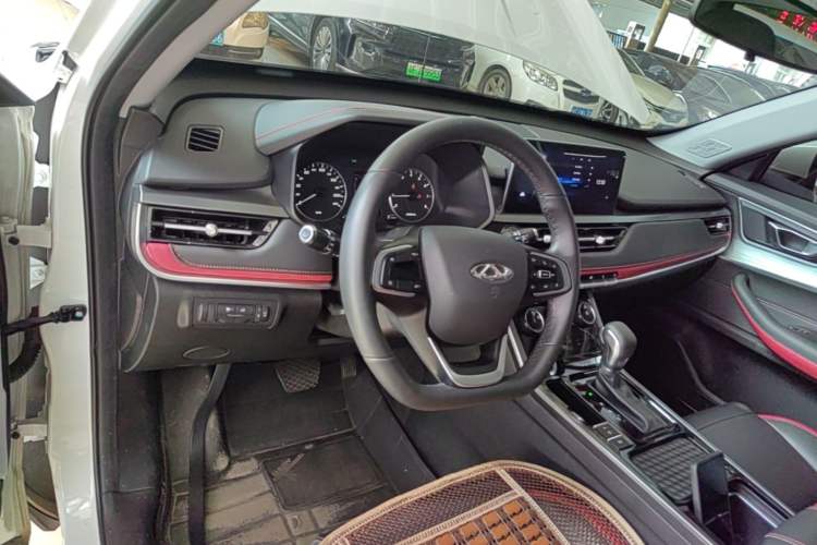 Used Chery Tiggo 5x 2022 Superhero Edition 1.5L CVT Fashion Model Center Console