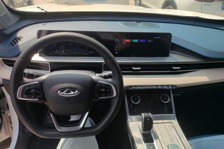Used Chery Tiggo 5x 2022 PLUS Kung Fu Panda Collaboration Edition 1.5T CVT Premium Model Center Console