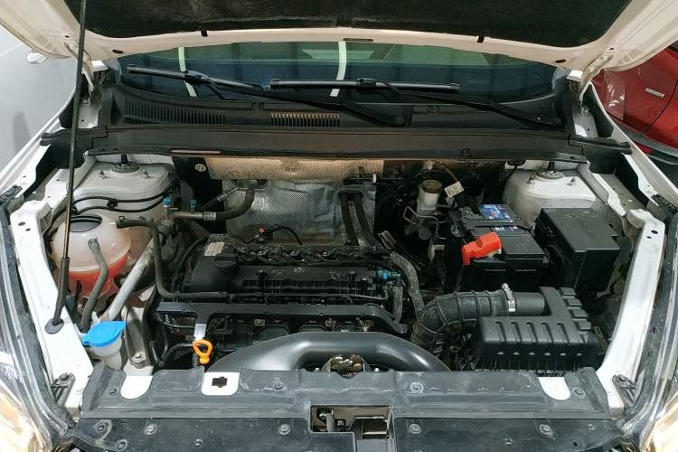 Used Chery Tiggo 5x 2022 Superhero Edition 1.5L CVT Luxury Model Engine Bay