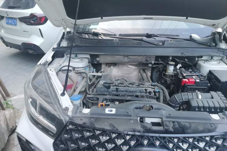 Used Chery Tiggo 5x 2022 Superhero Edition 1.5L CVT Fashion Model Engine Bay Right