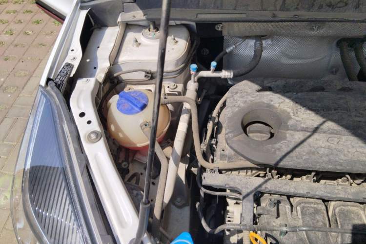 Used Chery Tiggo 5x 2022 Superhero Edition 1.5L Manual Fashion Model Engine Bay Right