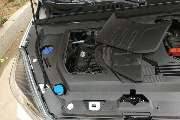 Used Chery Tiggo 5x 2022 PLUS Kung Fu Panda Collaboration Edition 1.5T CVT Premium Model Engine Bay Right