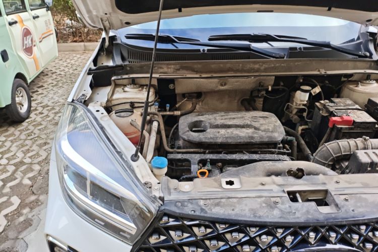 Used Chery Tiggo 5x 2022 Superhero Edition 1.5L CVT Fashion Model Engine Bay Right