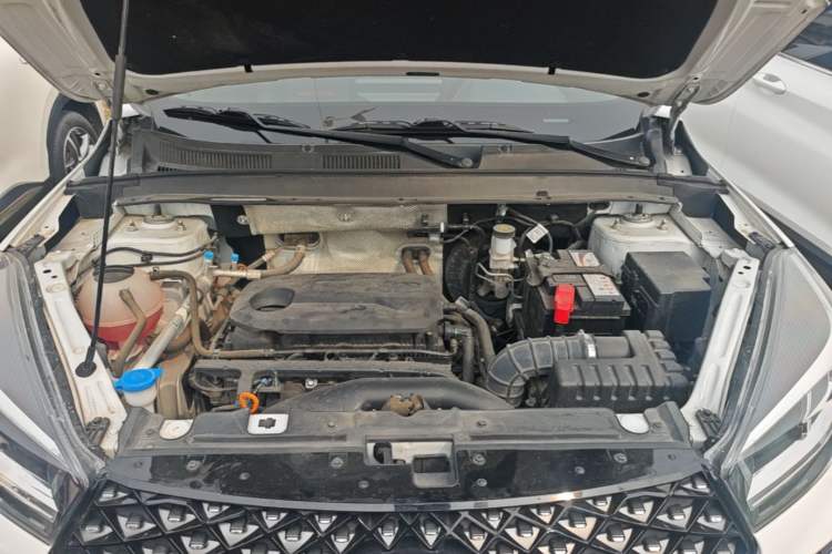 Used Chery Tiggo 5x 2022 Superhero Edition 1.5L CVT Fashion Model Engine Bay