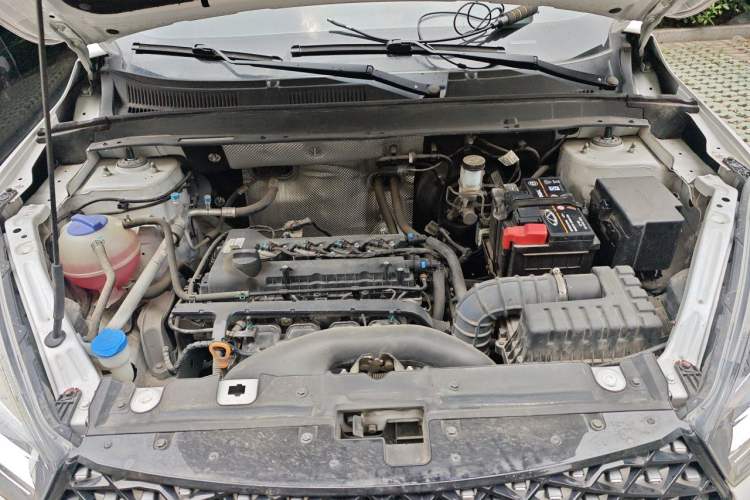Used Chery Tiggo 5x 2022 Superhero Edition 1.5L CVT Fashion Model Engine Bay