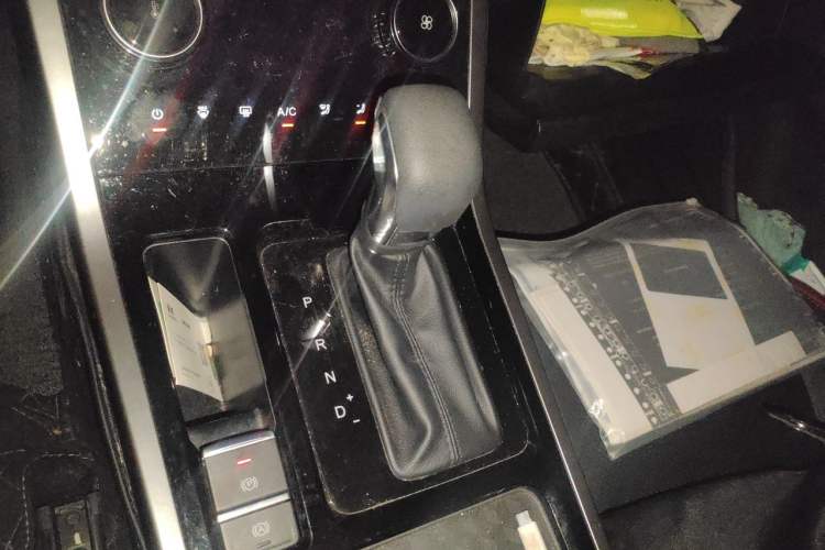 Used Chery Tiggo 5x 2022 Superhero Edition 1.5L CVT Fashion Model Gear Lever