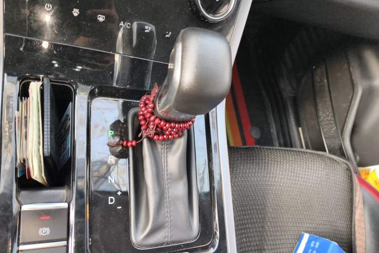 Used Chery Tiggo 5x 2022 Superhero Edition 1.5L CVT Fashion Model Gear Lever