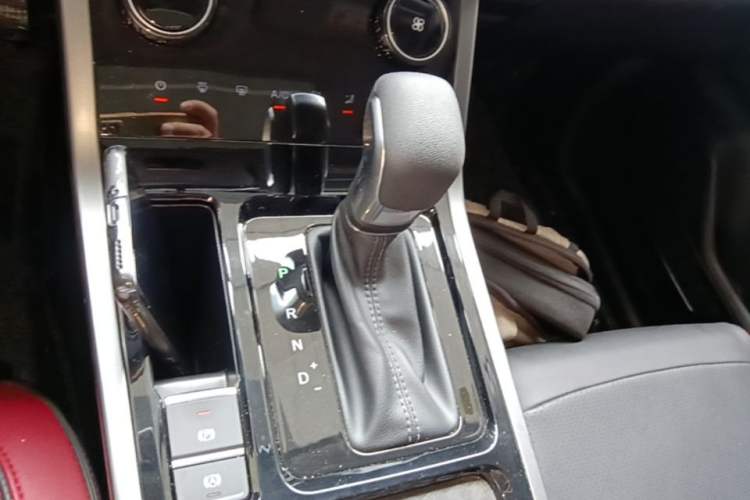 Used Chery Tiggo 5x 2022 Superhero Edition 1.5L CVT Fashion Model Gear Lever
