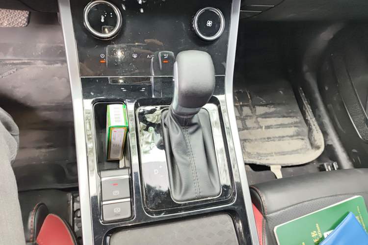Used Chery Tiggo 5x 2022 Superhero Edition 1.5L CVT Fashion Model Gear Lever