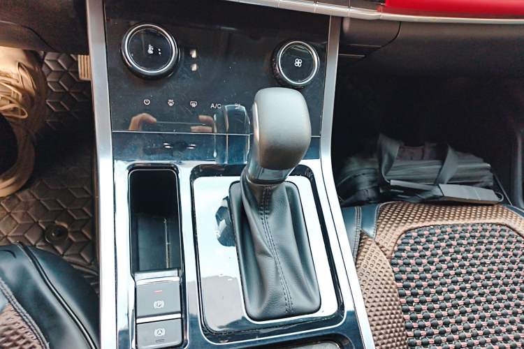 Used Chery Tiggo 5x 2022 Superhero Edition 1.5L CVT Fashion Model Gear Lever