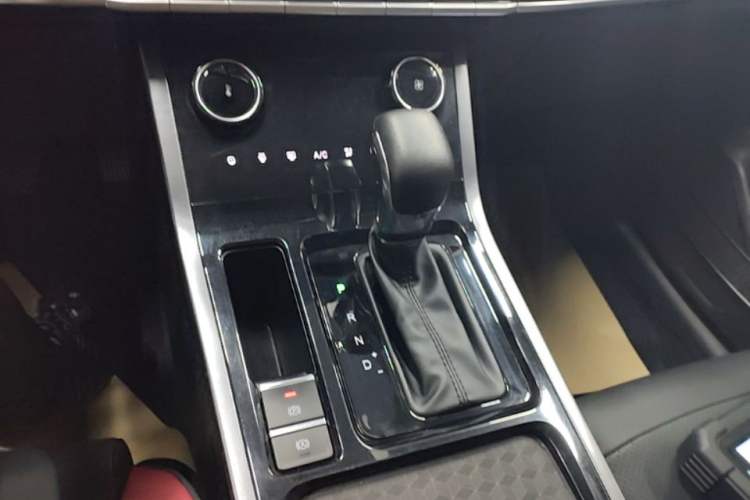 Used Chery Tiggo 5x 2022 Superhero Edition 1.5L CVT Luxury Model Gear Lever