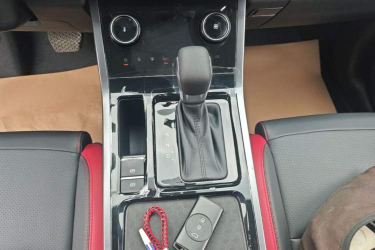 Used Chery Tiggo 5x 2022 Superhero Edition 1.5L CVT Fashion Model Gear Lever