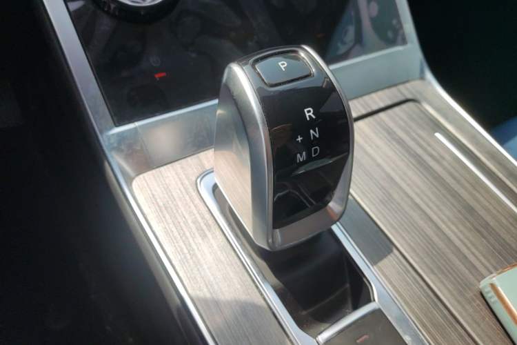 Used Chery Tiggo 5x 2022 PLUS Kung Fu Panda Collaboration Edition 1.5T CVT Premium Model Gear Lever