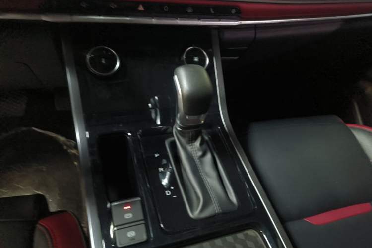 Used Chery Tiggo 5x 2022 Superhero Edition 1.5L CVT Fashion Model Gear Lever