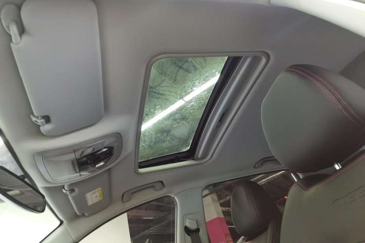 Used Chery Tiggo 5x 2022 Superhero Edition 1.5L CVT Fashion Model Headliner