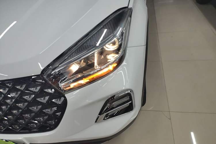 Used Chery Tiggo 5x 2022 Superhero Edition 1.5L CVT Luxury Model Left Front Headlight