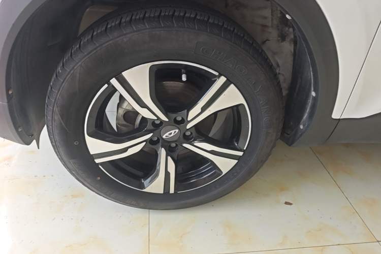 Used Chery Tiggo 5x 2022 Superhero Edition 1.5L Manual Fashion Model Left Front Wheel Hub