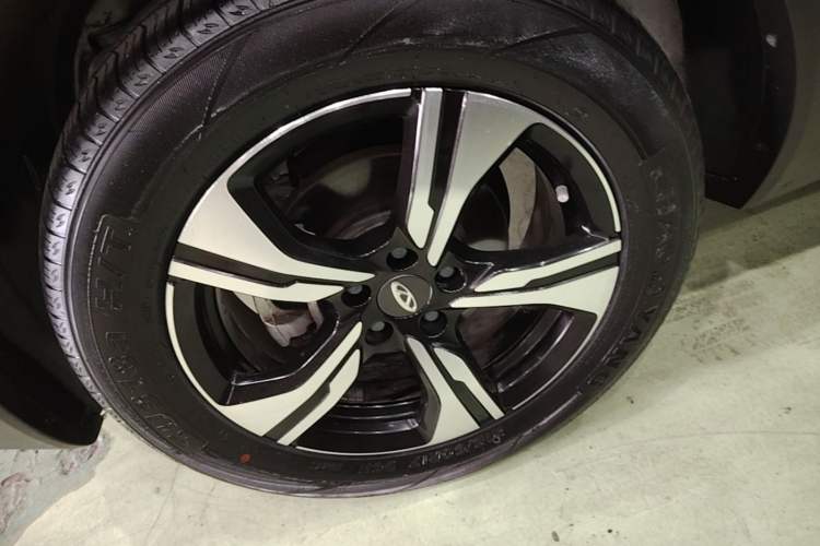 Used Chery Tiggo 5x 2022 Superhero Edition 1.5L CVT Fashion Model Left Front Wheel Hub