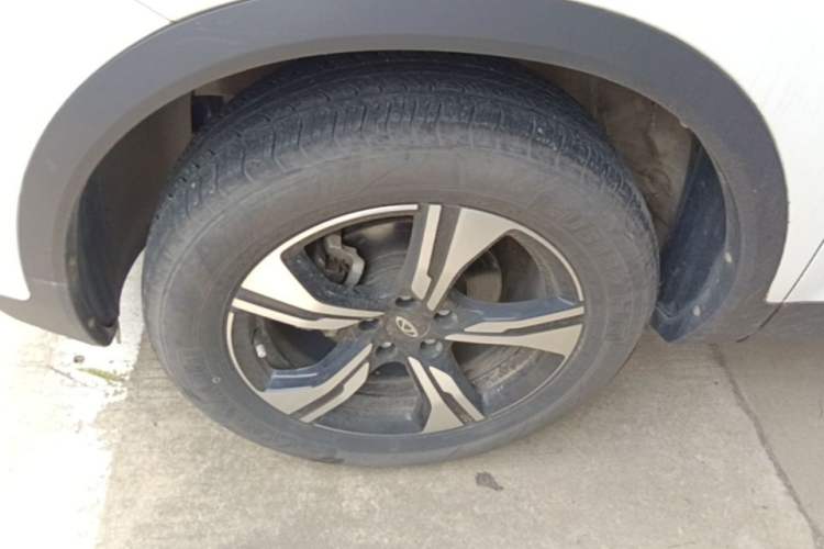 Used Chery Tiggo 5x 2022 Superhero Edition 1.5L CVT Fashion Model Left Front Wheel Hub
