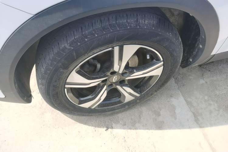 Used Chery Tiggo 5x 2022 Superhero Edition 1.5L CVT Fashion Model Left Front Wheel Hub