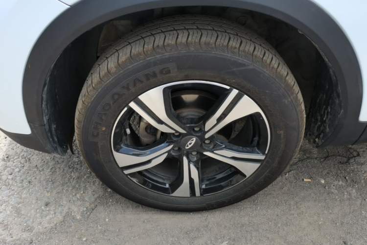 Used Chery Tiggo 5x 2022 Superhero Edition 1.5L CVT Fashion Model Left Front Wheel Hub