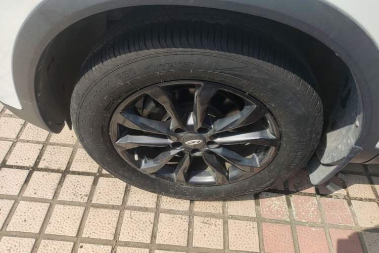 Used Chery Tiggo 5x 2022 PLUS Kung Fu Panda Collaboration Edition 1.5T CVT Premium Model Left Front Wheel Hub