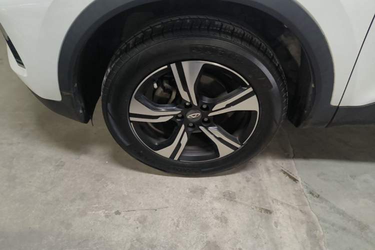 Used Chery Tiggo 5x 2022 Superhero Edition 1.5L CVT Fashion Model Left Front Wheel Hub
