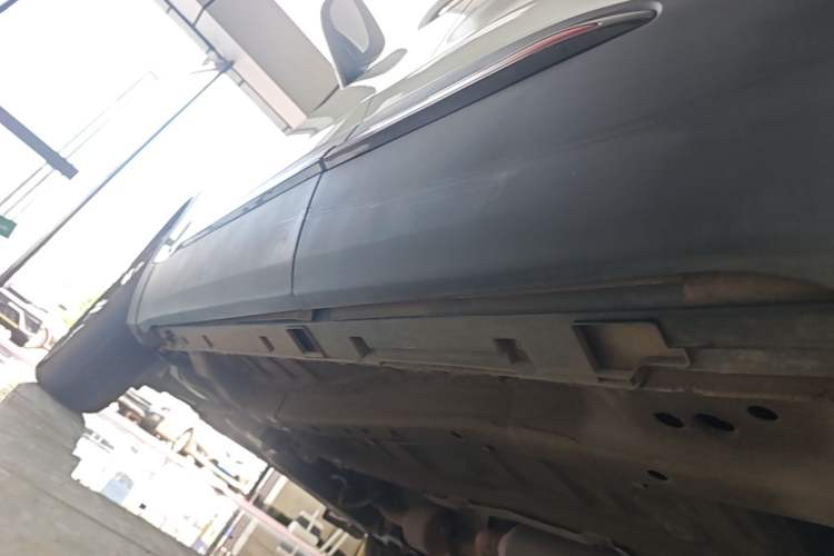Used Chery Tiggo 5x 2022 Superhero Edition 1.5L Manual Fashion Model Left Side Sill