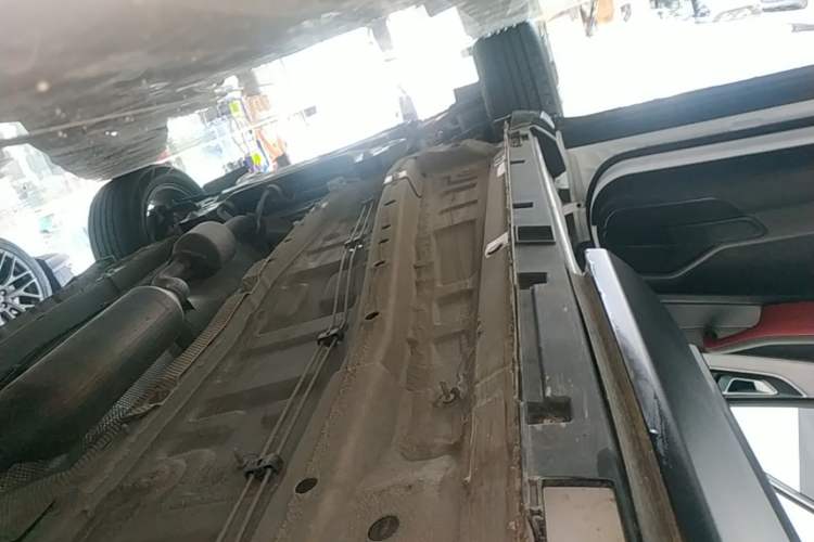 Used Chery Tiggo 5x 2022 Superhero Edition 1.5L CVT Fashion Model Left Side Sill