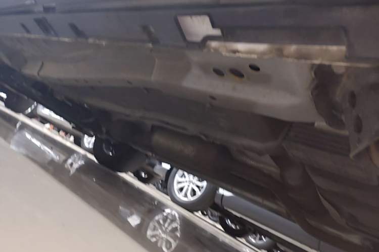 Used Chery Tiggo 5x 2022 Superhero Edition 1.5L CVT Luxury Model Left Side Sill