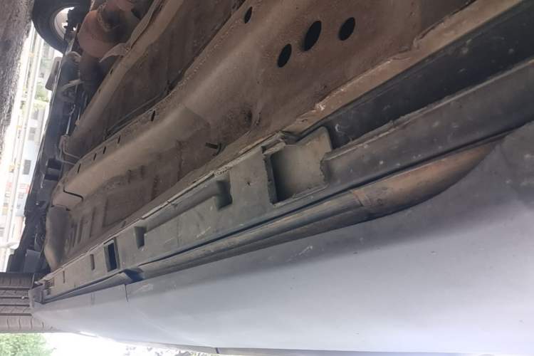 Used Chery Tiggo 5x 2022 Superhero Edition 1.5L CVT Fashion Model Left Side Sill
