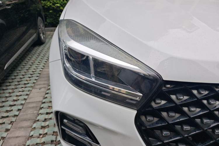 Used Chery Tiggo 5x 2022 Superhero Edition 1.5L CVT Fashion Model Right Front Headlight