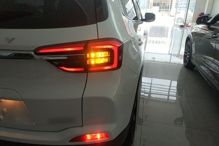 Used Chery Tiggo 5x 2022 Superhero Edition 1.5L CVT Fashion Model Right Rear Taillight