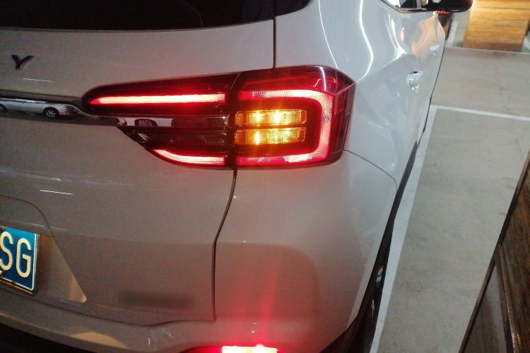 Used Chery Tiggo 5x 2022 Superhero Edition 1.5L CVT Fashion Model Right Rear Taillight