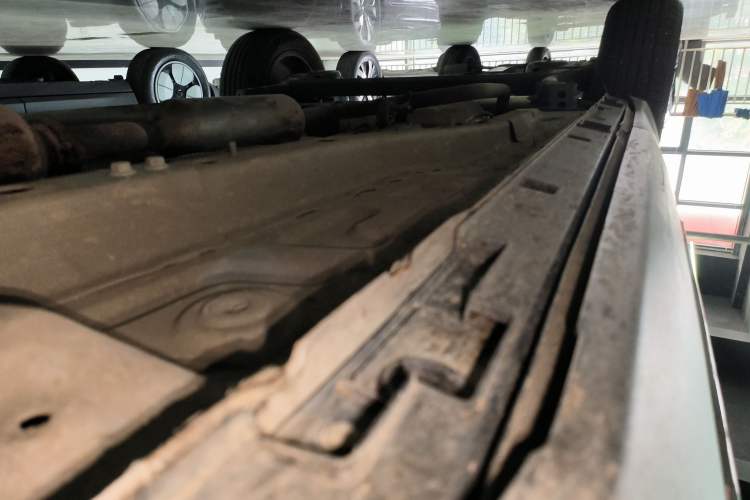 Used Chery Tiggo 5x 2022 Superhero Edition 1.5L CVT Luxury Model Right Side Sill