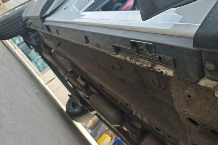 Used Chery Tiggo 5x 2022 Superhero Edition 1.5L CVT Fashion Model Right Side Sill