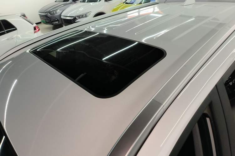 Used Chery Tiggo 5x 2022 Superhero Edition 1.5L CVT Luxury Model Roof