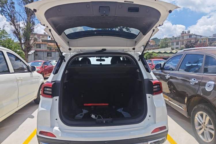 Used Chery Tiggo 5x 2022 Superhero Edition 1.5L Manual Fashion Model Trunk