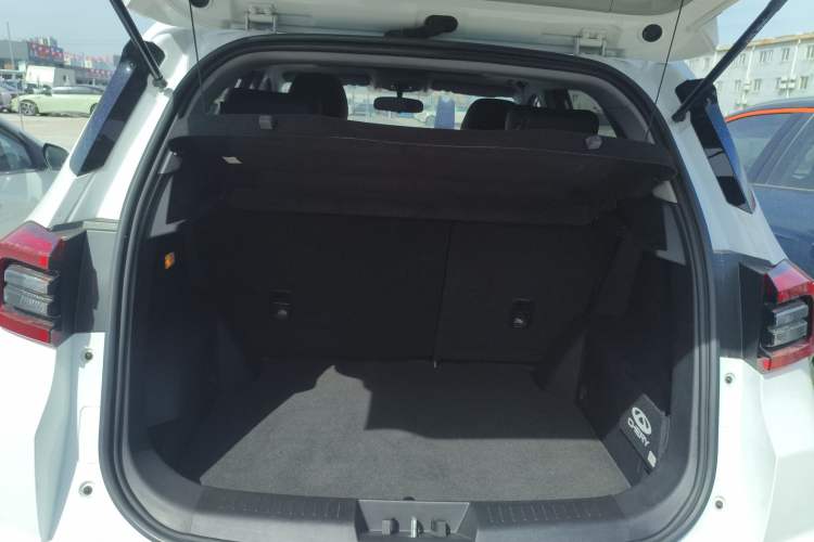 Used Chery Tiggo 5x 2022 Superhero Edition 1.5L CVT Fashion Model Trunk