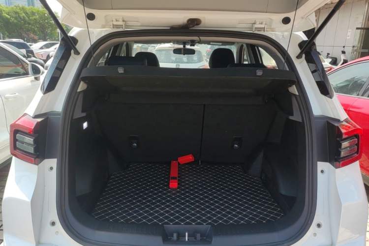 Used Chery Tiggo 5x 2022 PLUS Kung Fu Panda Collaboration Edition 1.5T CVT Premium Model Trunk