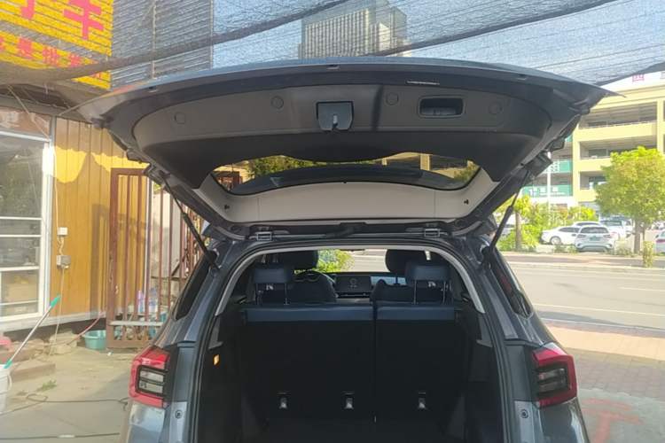 Used Chery Tiggo 5x 2023 1.5L CVT Fashion Edition Trunk