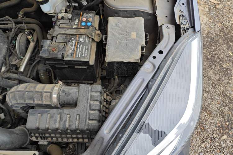 Used Chery Tiggo 5x 2023 1.5L CVT Fashion Edition Engine Bay Left