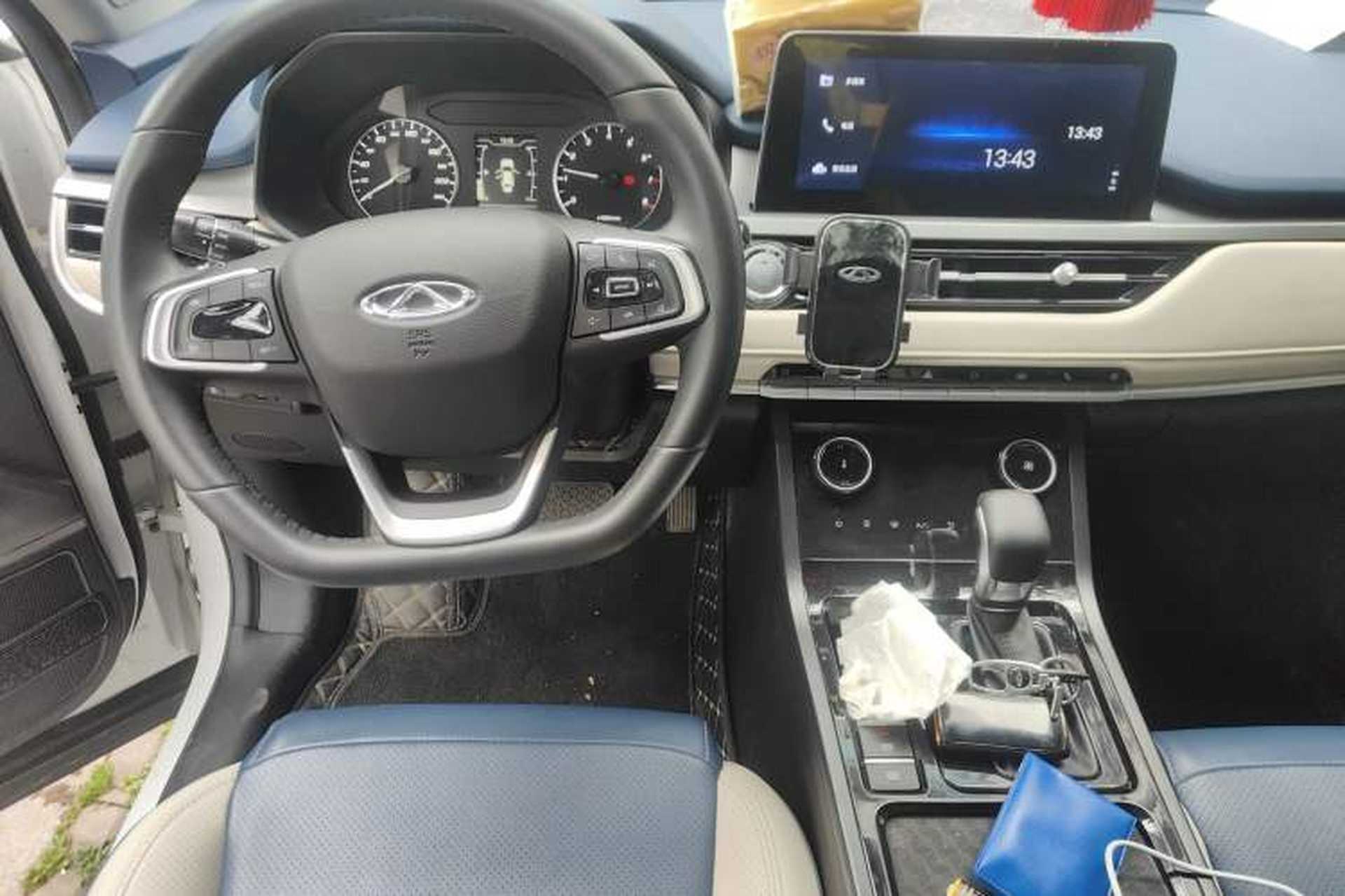 Used Chery Tiggo 5x 2023 1.5L CVT Fashion Edition Center Console