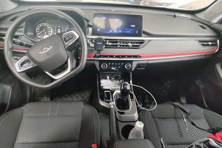 Used Chery Tiggo 5x 2023 1.5L Manual Urban Version Center Console