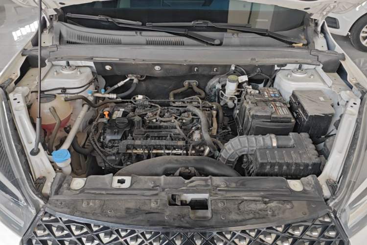 Used Chery Tiggo 5x 2023 1.5L CVT Fashion Edition Engine Bay