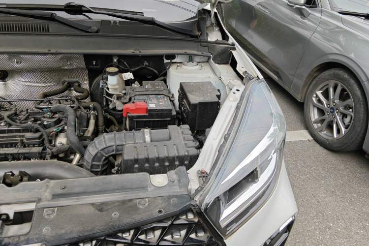 Used Chery Tiggo 5x 2023 1.5L Manual Urban Version Engine Bay Left