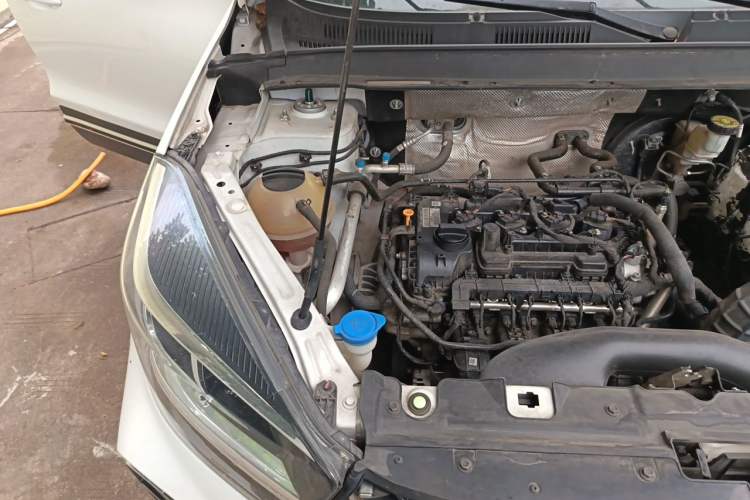 Used Chery Tiggo 5x 2023 1.5L CVT Fashion Edition Engine Bay Right