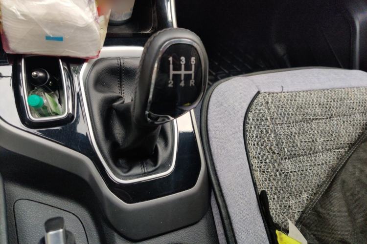 Used Chery Tiggo 5x 2023 1.5L Manual Fashion Edition Gear Lever