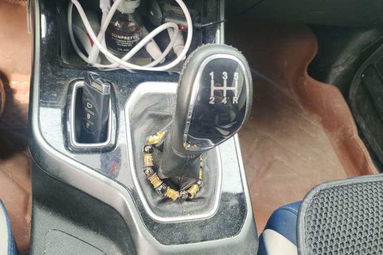 Used Chery Tiggo 5x 2023 1.5L Manual Fashion Edition Gear Lever